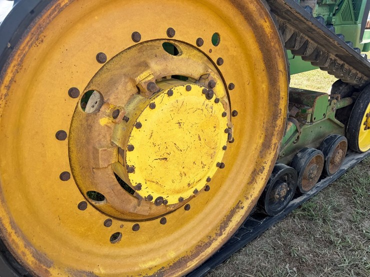 john-deere-8410t-image-17