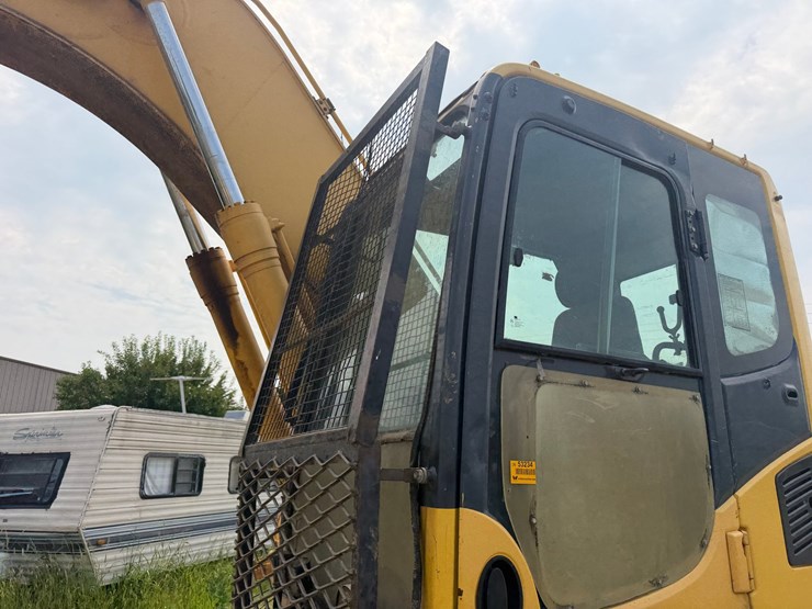 komatsu-pc200-image-63