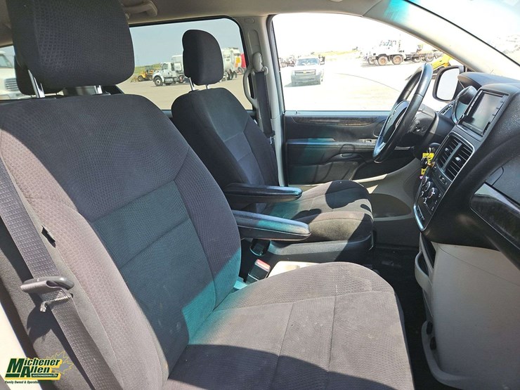 2011-dodge-grand-caravan-se-image-20