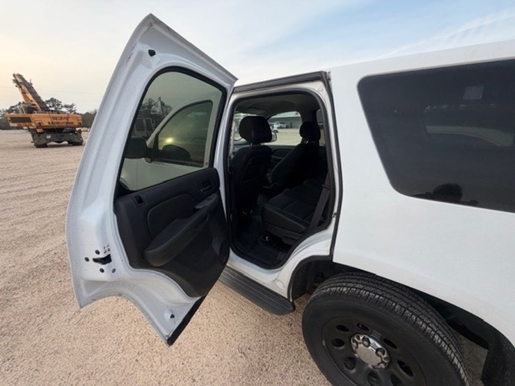 2012-chevrolet-tahoe-image-20
