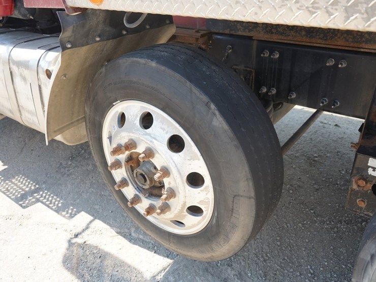 2018-mack-granite-gu713-image-21
