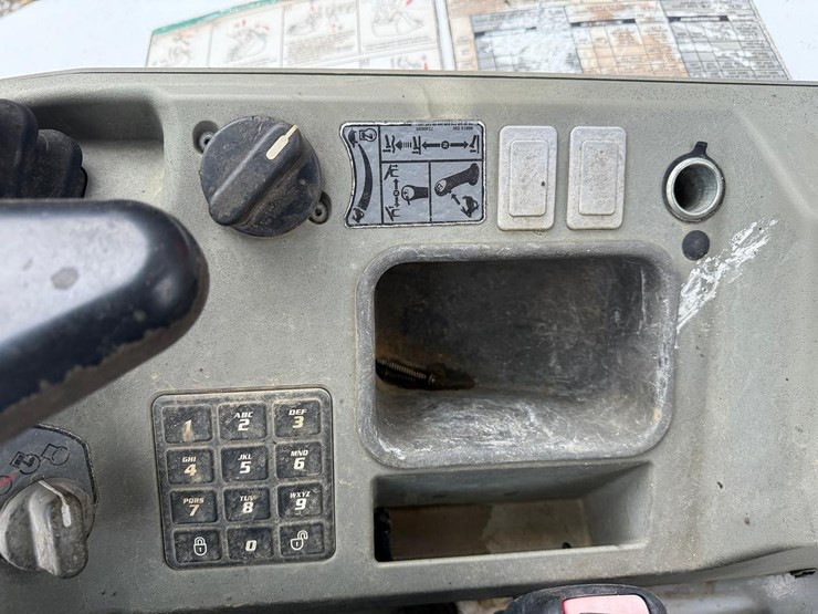 2014-bobcat-e35-image-24