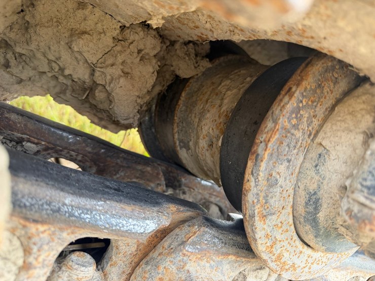 komatsu-pc200-image-16