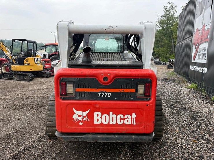 2023-bobcat-t770-image-3