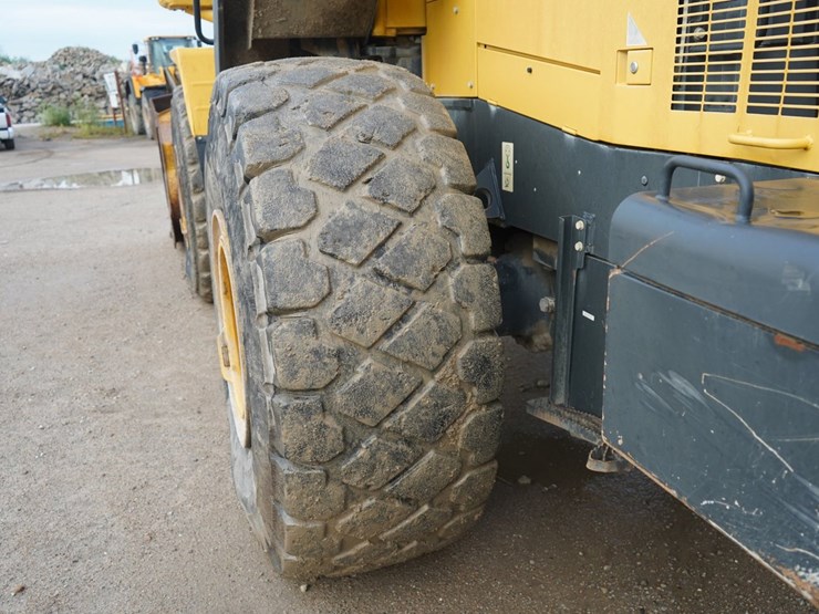 2012-komatsu-wa470-6-image-25