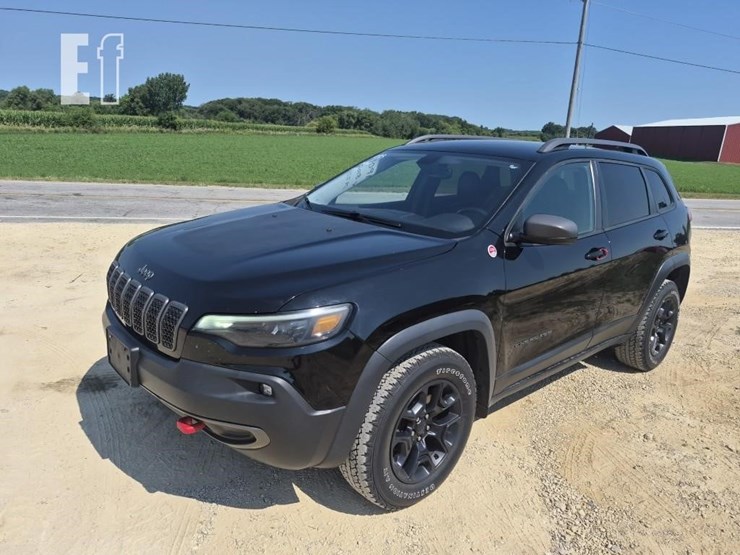 2018-jeep-cherokee-image-5