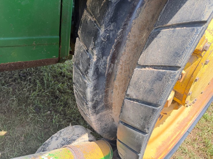 john-deere-8410t-image-9