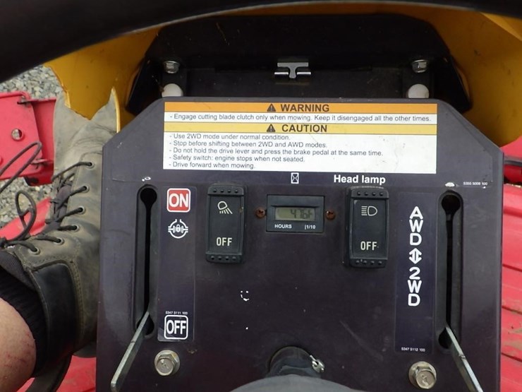 canycom-cmx2402-ride-on-mower-image-19