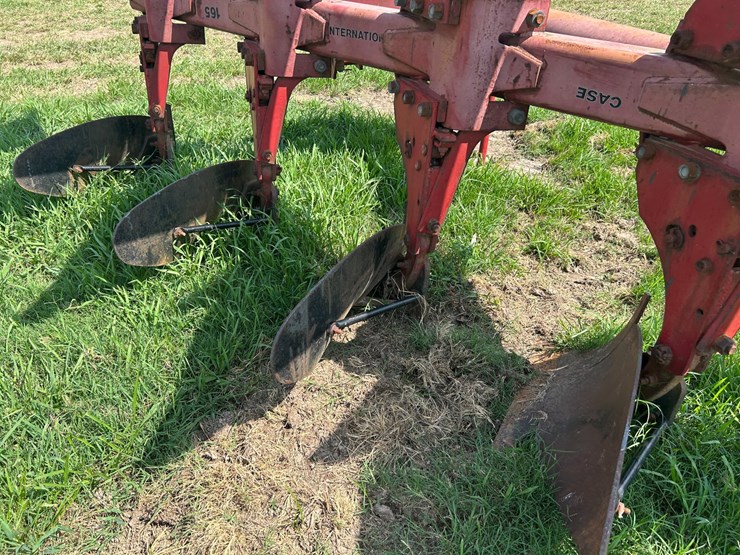 case-ih-165-image-9