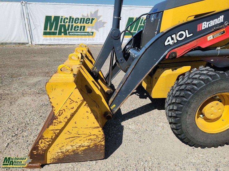 deere-410l-image-44