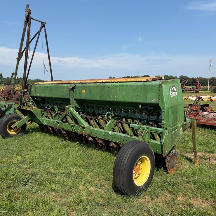 JOHN DEERE 515