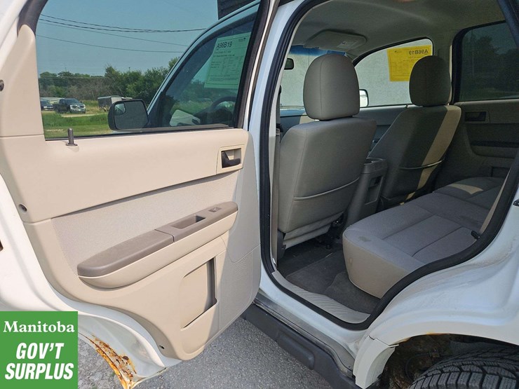 2011-ford-escape-image-20