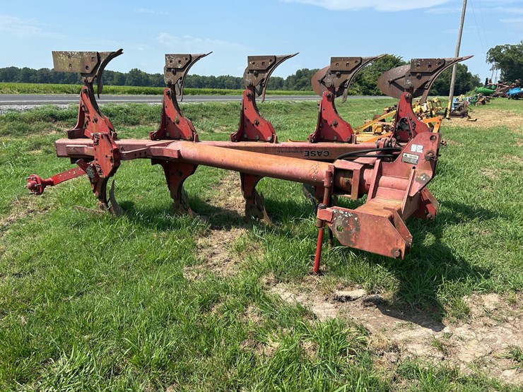 case-ih-165-image-2