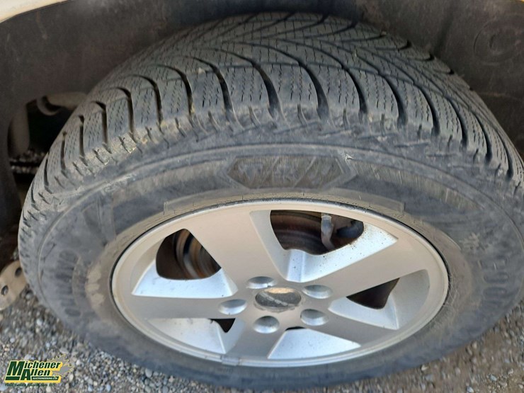 2011-dodge-grand-caravan-se-image-11