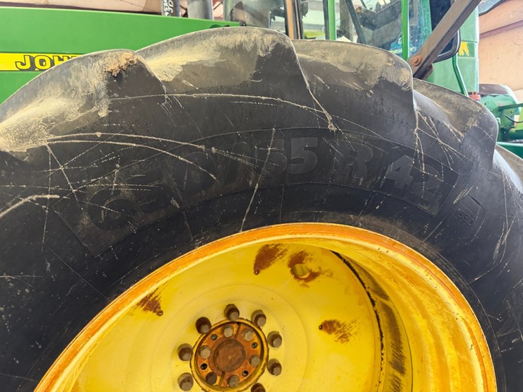 2000-john-deere-9300-image-2