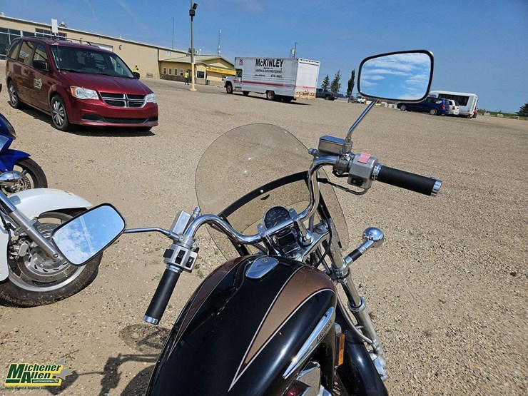 1996-suzuki-intruder-vs1400gl-image-11