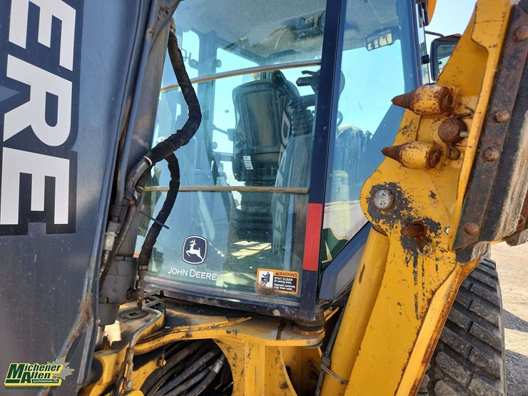 deere-410l-image-57