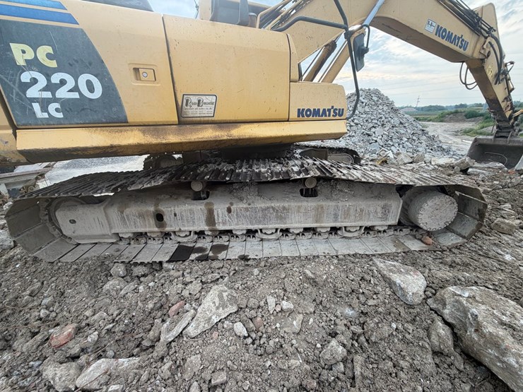2006-komatsu-pc220-lc-8-image-27
