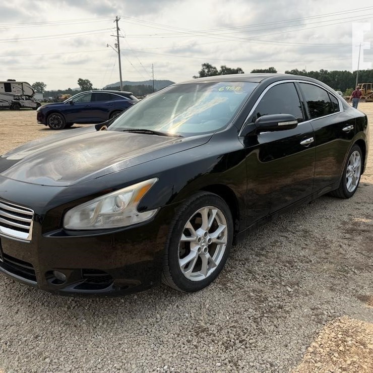 2012 NISSAN