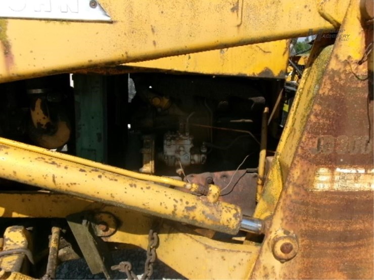 deere-300-image-16