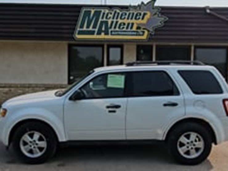 2011-ford-escape-image-5