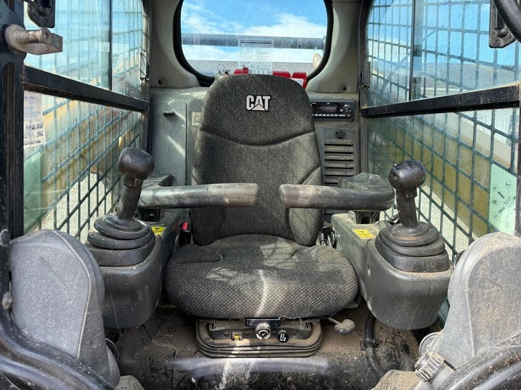 2016-caterpillar-289d-image-19