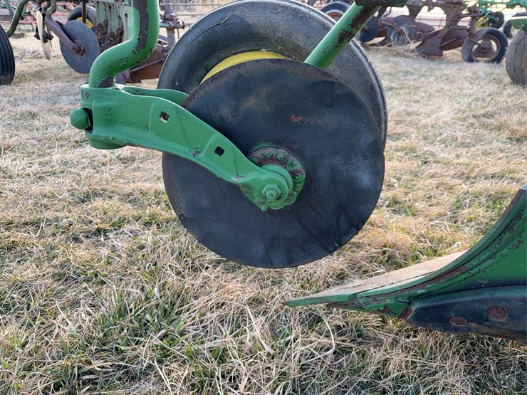 john-deere-8-image-26