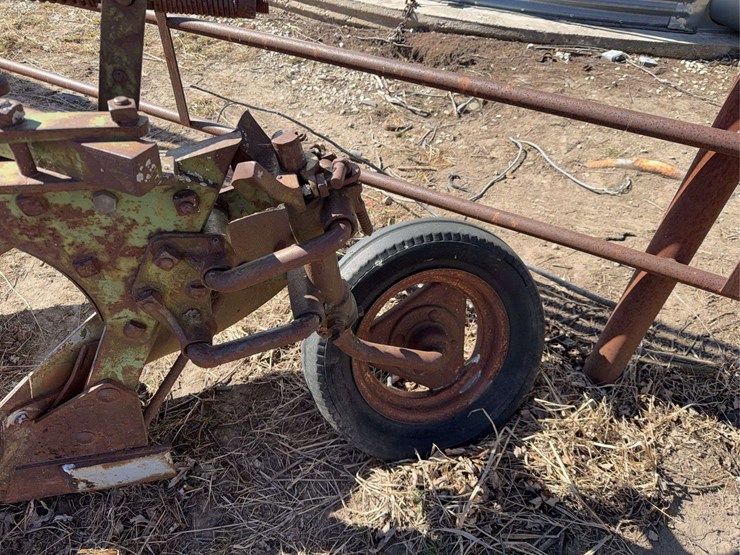 john-deere-no.-55-a-b-h-pull-type-three-bottom-plow-image-24