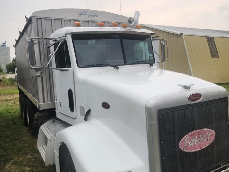 1999-peterbilt-385-image-44