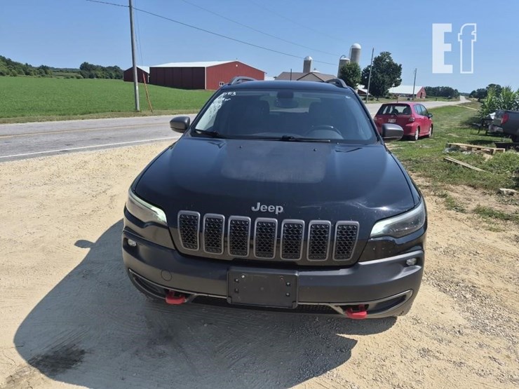 2018-jeep-cherokee-image-7
