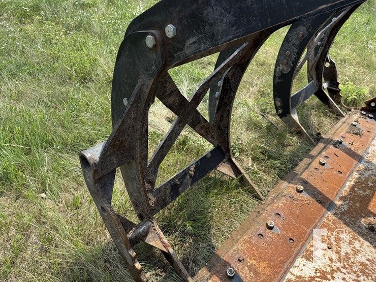 caterpillar-926-image-13