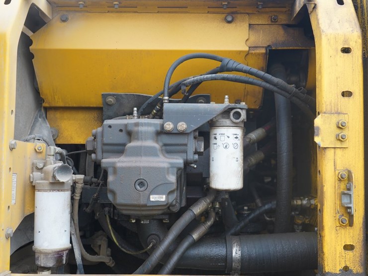 2006-komatsu-pc220-lc-8-image-36