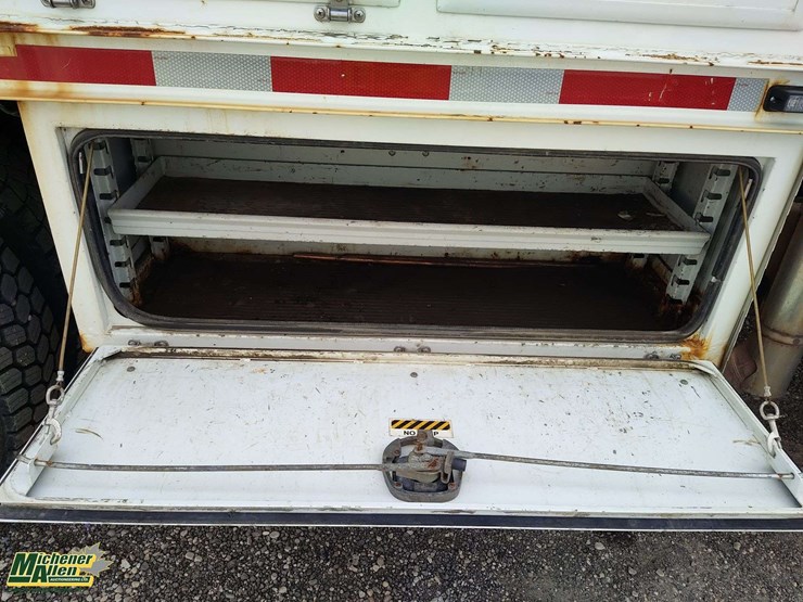 international-durastar-4400-image-34