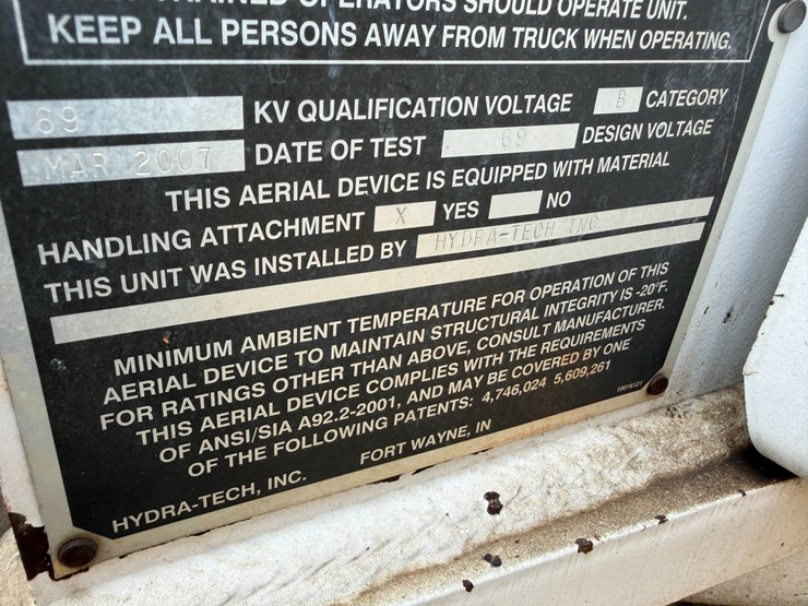 2007-peterbilt-335-image-64