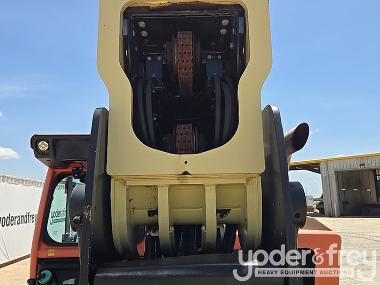 2018-jlg-1055-image-36