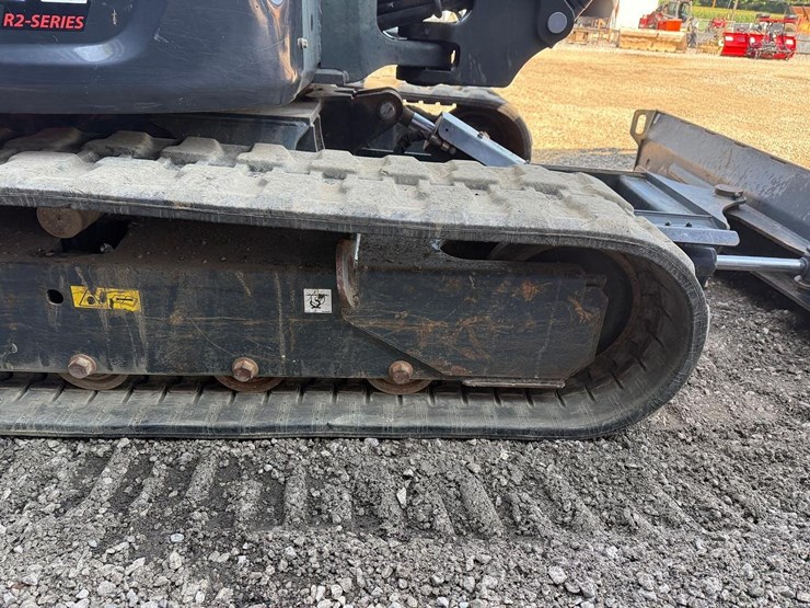 2021-bobcat-e60-image-13
