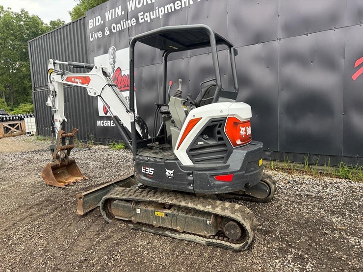2023-bobcat-e35-image-2