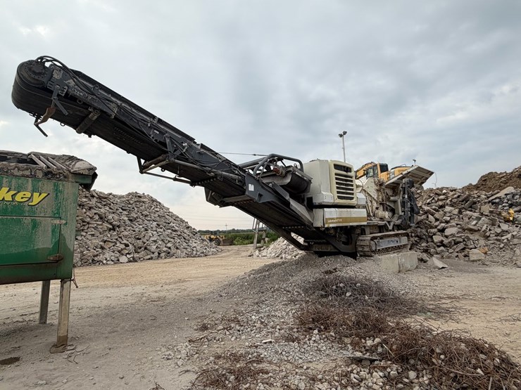 2012-metso-lokotrack-lt1213-tracked-impact-crusher-plant-image-3