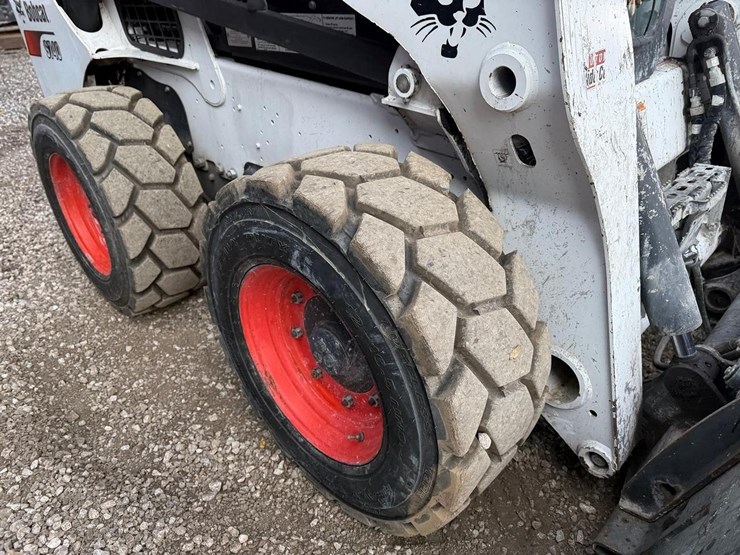 2023-bobcat-s740-image-12