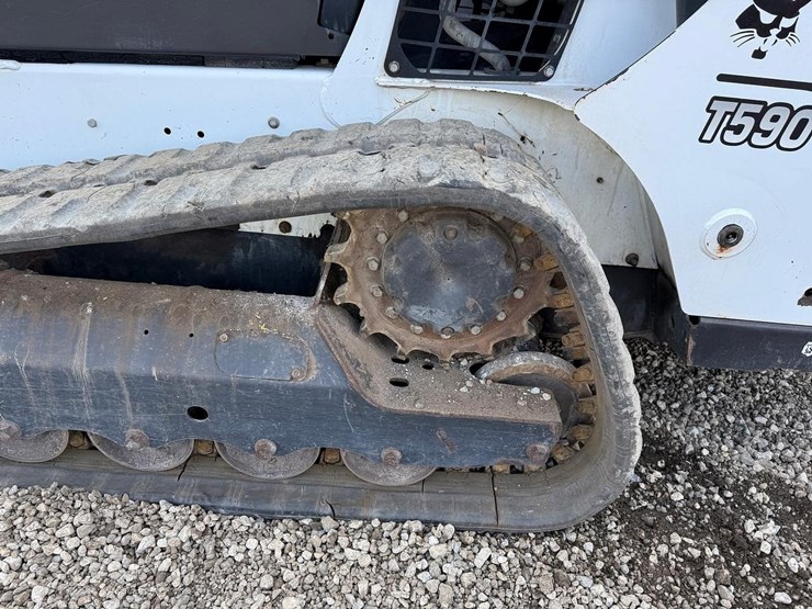 2018-bobcat-t590-image-18