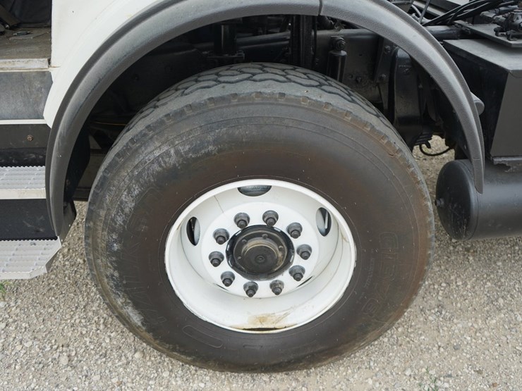 2005-mack-mr688s-image-22