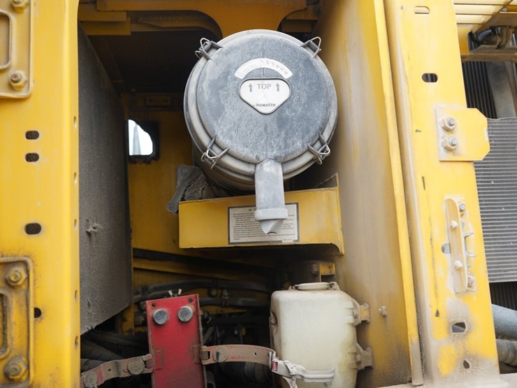 2006-komatsu-pc220-lc-8-image-37