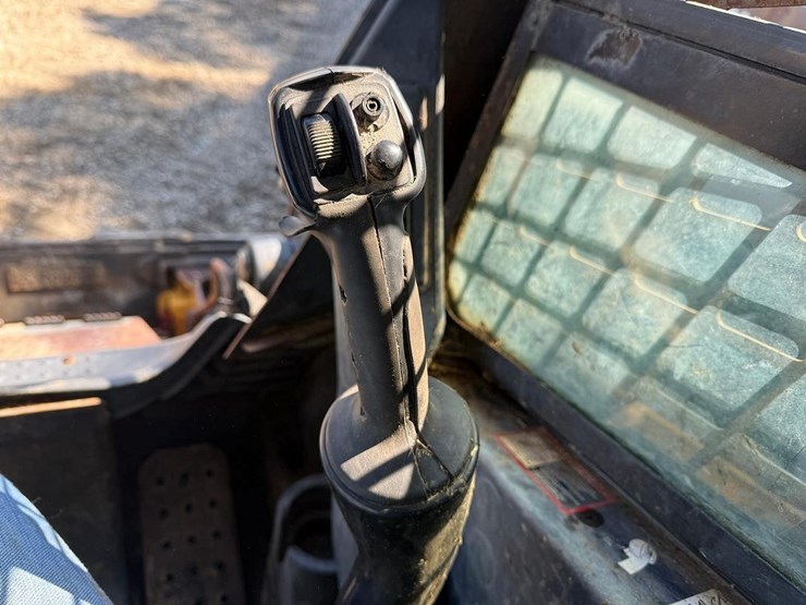 deere-328d-image-19