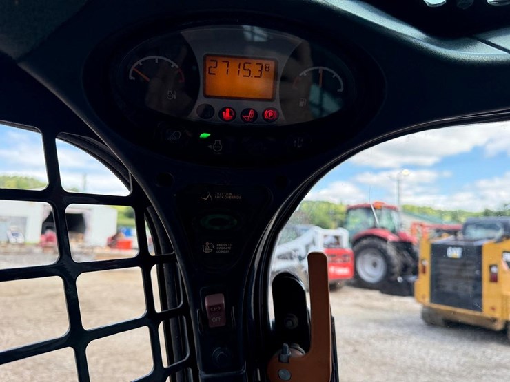 2018-bobcat-t590-image-23