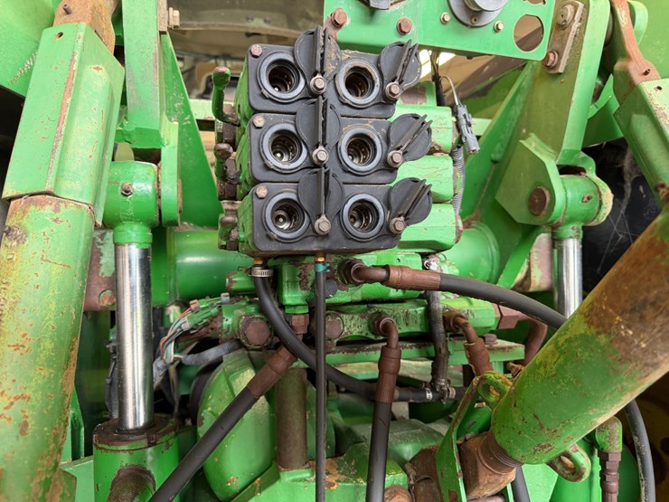 2000-john-deere-9300-image-4