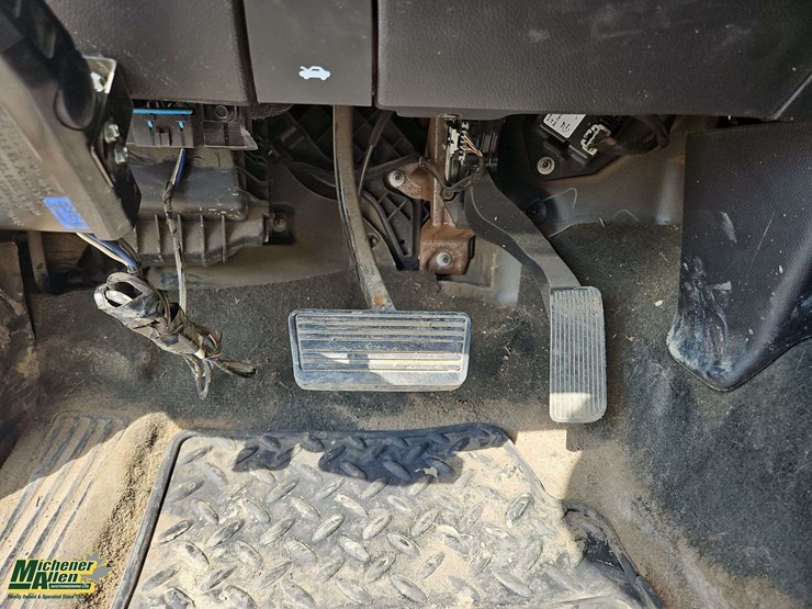 2016-chevrolet-silverado-1500-image-17
