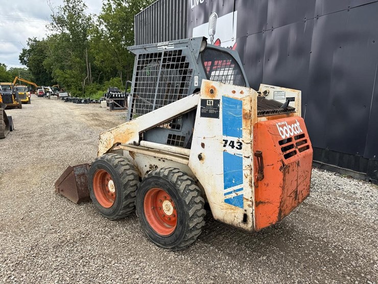 bobcat-743-image-2