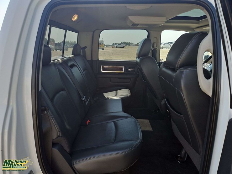 2010-dodge-ram-1500-image-25