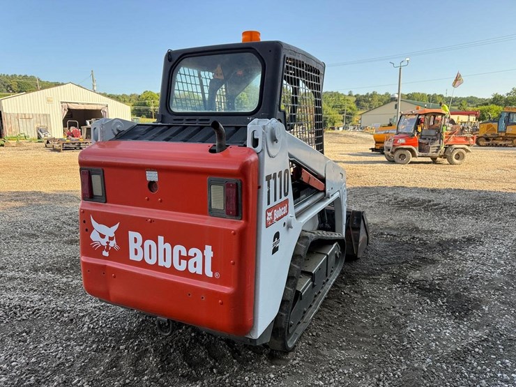 2014-bobcat-t110-image-4