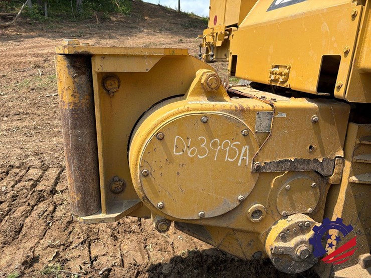 2015-caterpillar-d6t-lgp-image-78